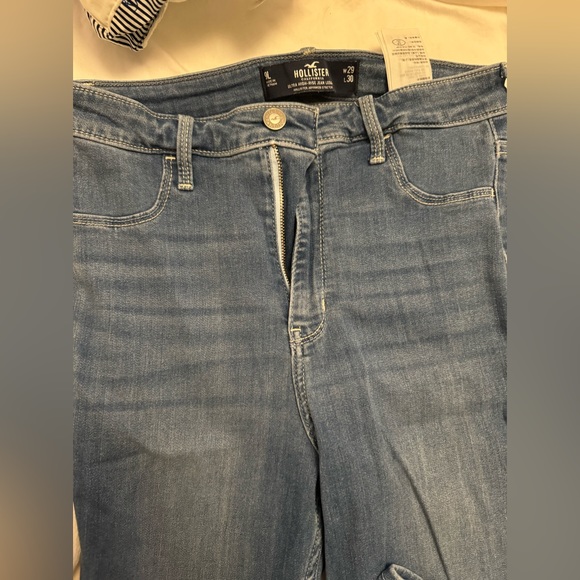 Hollister Bundle EUC Sz M/L - Picture 6 of 7